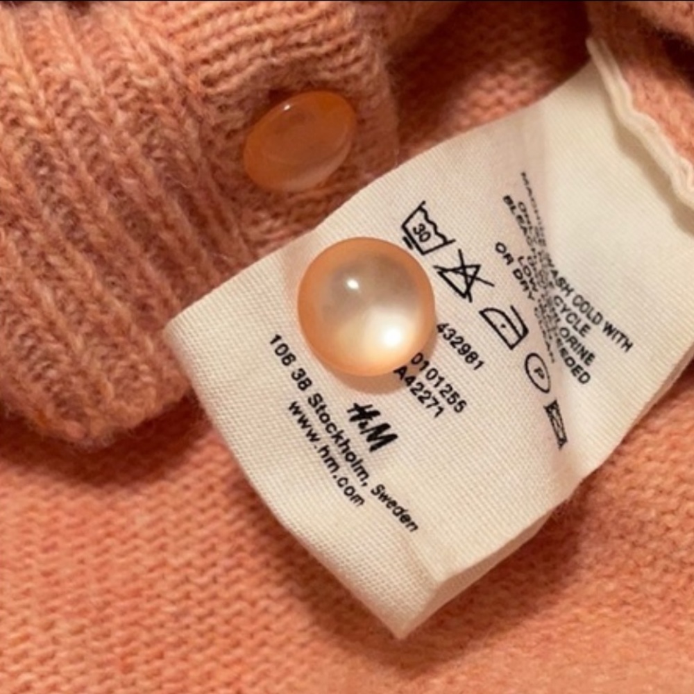 NWOT vintage style cardigan w/ removable faux fur - Picture 13 of 13